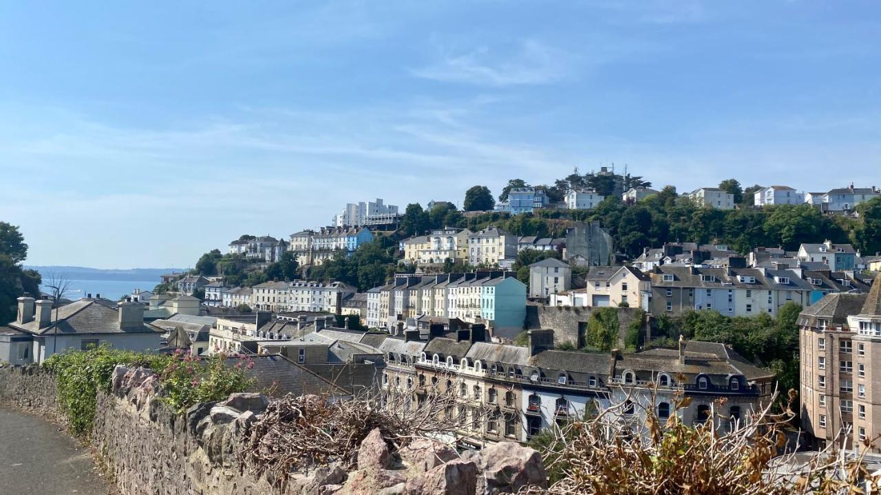 The Bonting Beautiful Three Bed Townhouse Near Harbour And Beach Torquay Exterior foto